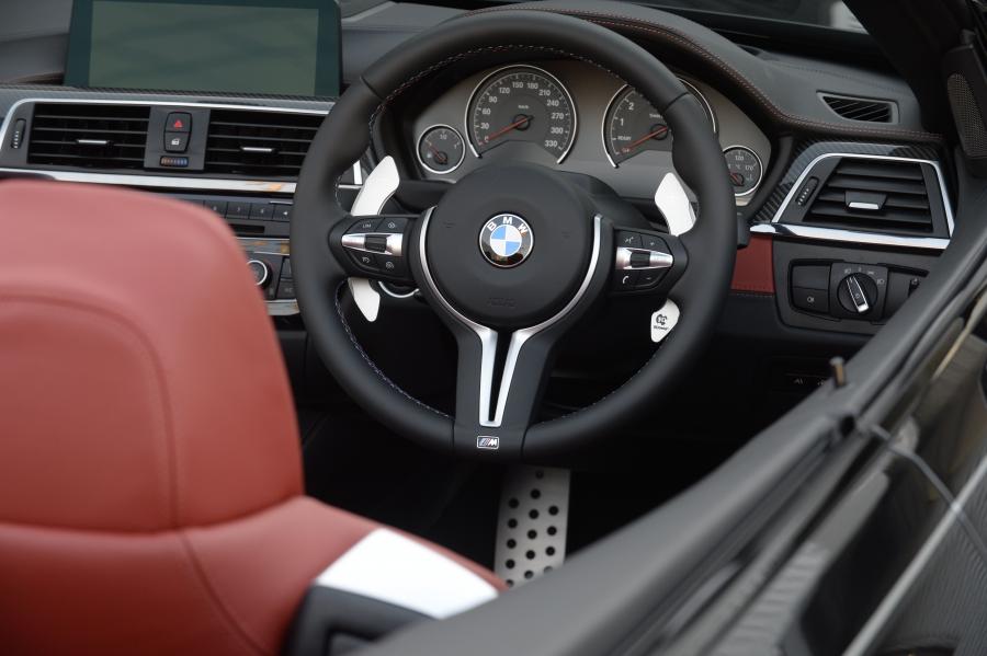 Интерьер BMW M4 Convertible by 3D Design (F83) 2019 года  (фото 9 из 13)